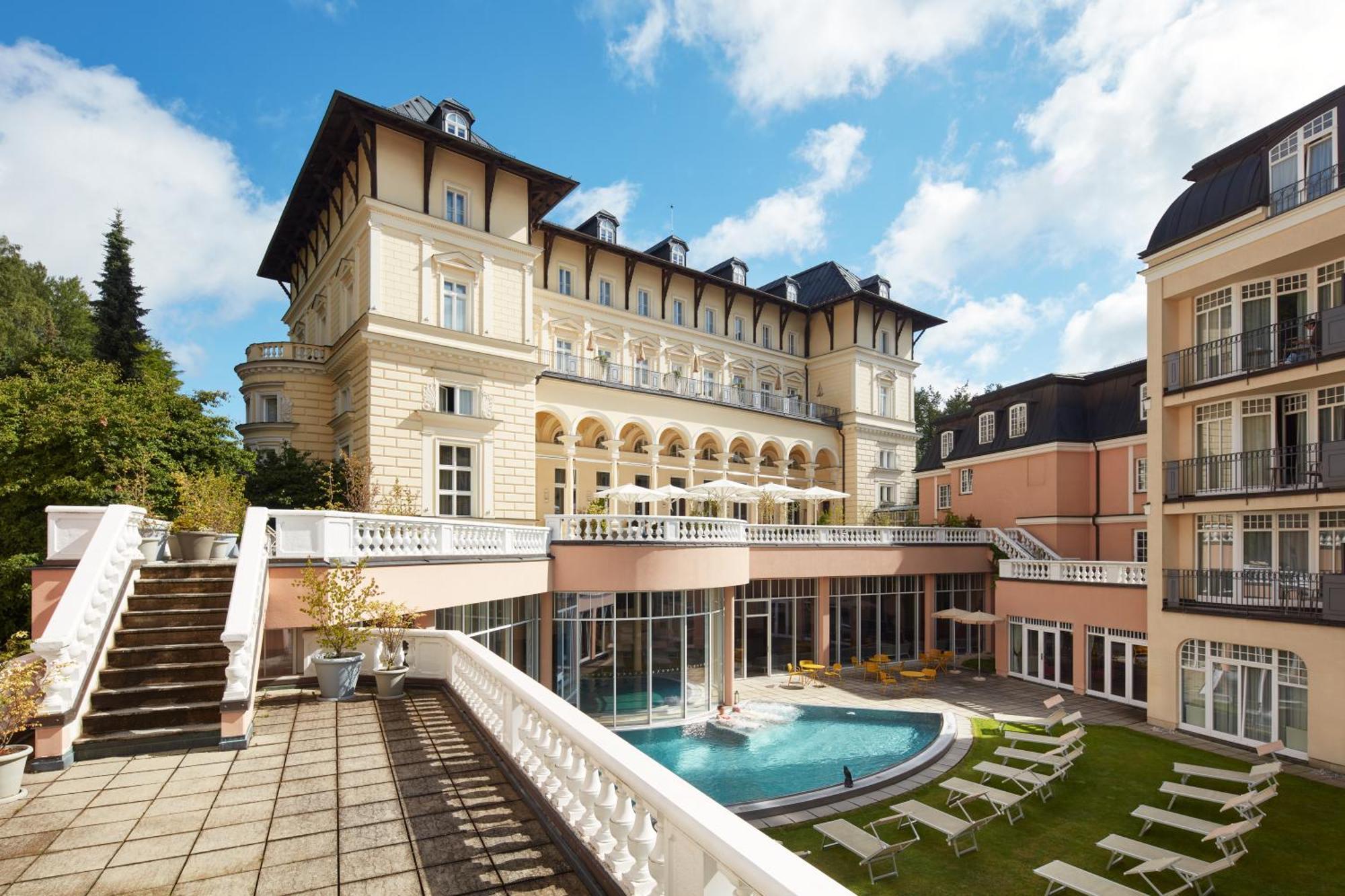 Falkensteiner Spa Resort Mariánské Lázně Dış mekan fotoğraf